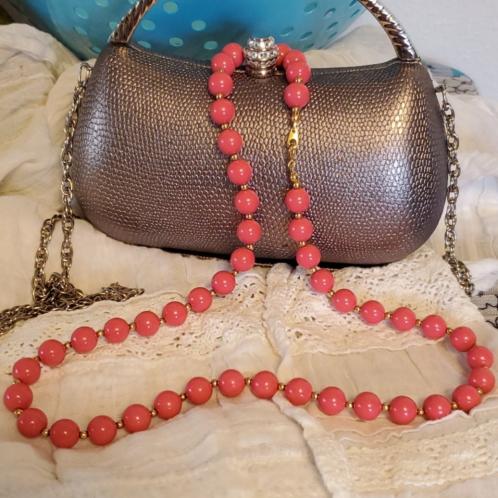 Vintage Bubble gum Beaded Necklace